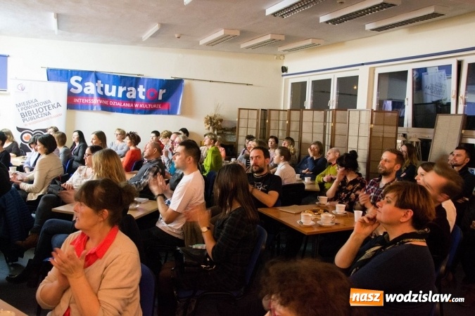 Zdjęcie w galerii na portalu naszwodzislaw.com: O syryjskiej rewolucji, wojnie i ludzkich marzeniach. Wyjątkowi goście w wodzisławskiej bibliotece wiadomości z regionu