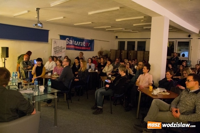 Zdjęcie w galerii na portalu naszwodzislaw.com: O syryjskiej rewolucji, wojnie i ludzkich marzeniach. Wyjątkowi goście w wodzisławskiej bibliotece wiadomości z regionu