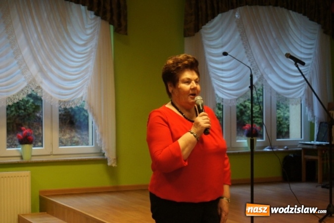 Zdjęcie w galerii na portalu naszwodzislaw.com: Tłusty Czwartek połączony z Dniem Kobiet Koła Gospodyń Wiejskich w Połomi wiadomości z regionu