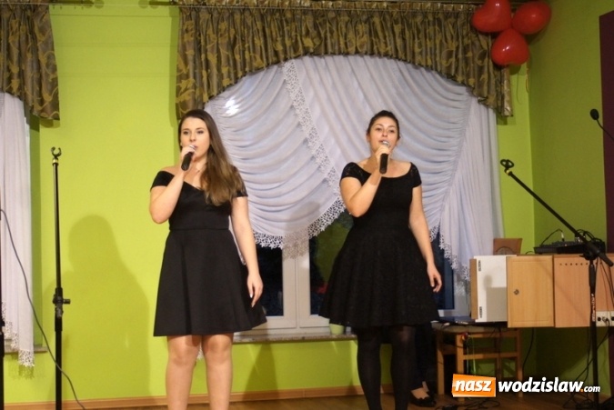 Zdjęcie w galerii na portalu naszwodzislaw.com: Tłusty Czwartek połączony z Dniem Kobiet Koła Gospodyń Wiejskich w Połomi wiadomości z regionu