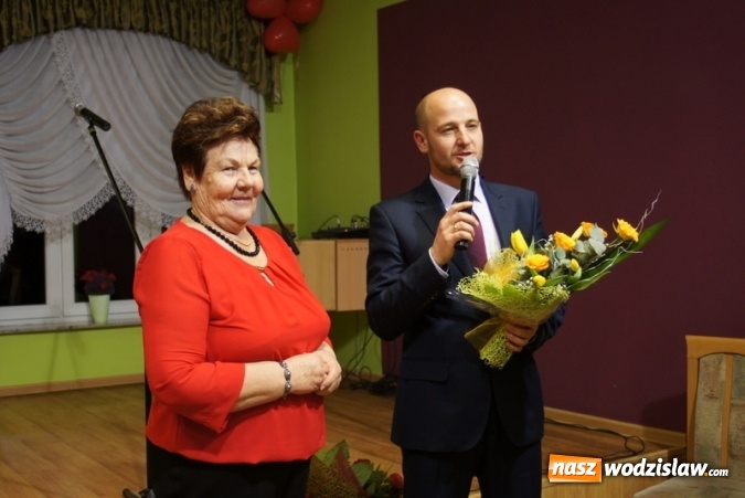 Zdjęcie w galerii na portalu naszwodzislaw.com: Tłusty Czwartek połączony z Dniem Kobiet Koła Gospodyń Wiejskich w Połomi wiadomości z regionu