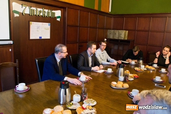 Zdjęcie w galerii na portalu naszwodzislaw.com: Rozstrzygnięto konkurs na koncepcję zagospodarowania rydułtowskiego dworca PKP wiadomości z regionu