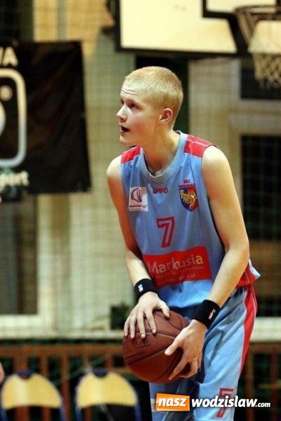 Zdjęcie w galerii na portalu naszwodzislaw.com: Doskonała druga połowa meczu koszykarzy MKS Wodzisław. Smyk Prudnik pokonany! wiadomości z regionu