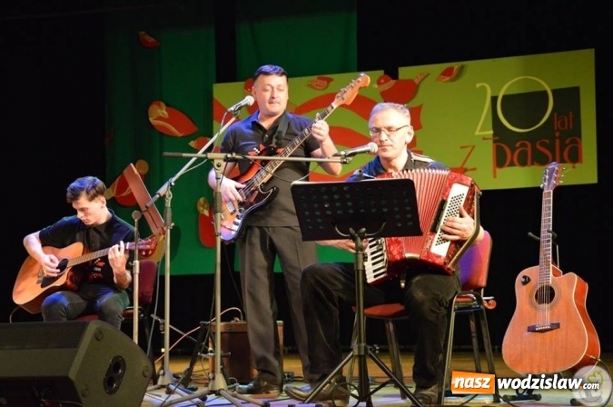 Zdjęcie w galerii na portalu naszwodzislaw.com: 20 lat grupy twórczej 