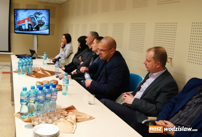 Zdjęcie w galerii na portalu naszwodzislaw.com: Czy numery 997, 998 i 999 przestaną wkrótce obowiązywać? wiadomości z regionu