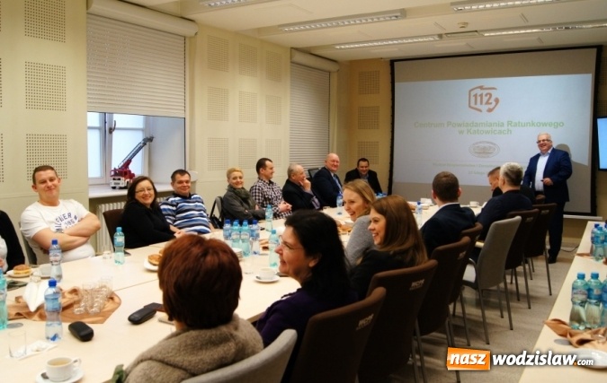 Zdjęcie w galerii na portalu naszwodzislaw.com: Czy numery 997, 998 i 999 przestaną wkrótce obowiązywać? wiadomości z regionu