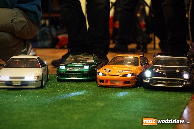 Zdjęcie w galerii na portalu naszwodzislaw.com: Ścigali się zdalnie sterowanymi samochodami wiadomości z regionu