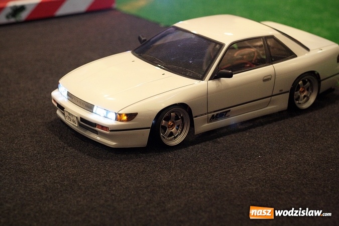 Zdjęcie w galerii na portalu naszwodzislaw.com: Ścigali się zdalnie sterowanymi samochodami wiadomości z regionu