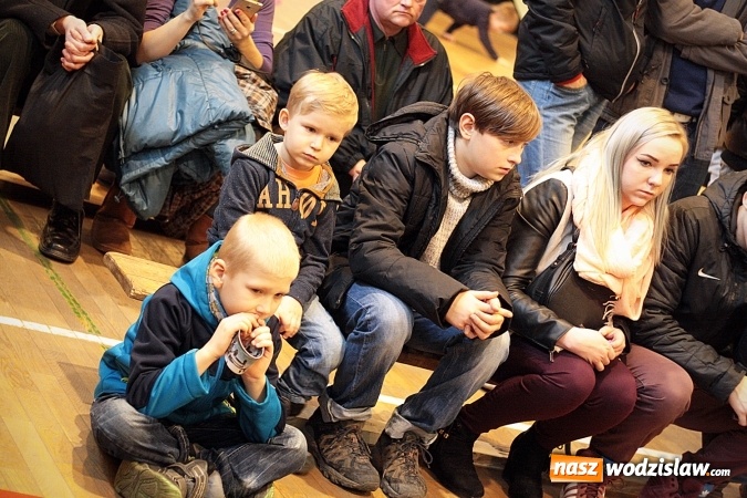 Zdjęcie w galerii na portalu naszwodzislaw.com: Ścigali się zdalnie sterowanymi samochodami wiadomości z regionu