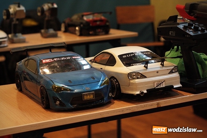 Zdjęcie w galerii na portalu naszwodzislaw.com: Ścigali się zdalnie sterowanymi samochodami wiadomości z regionu