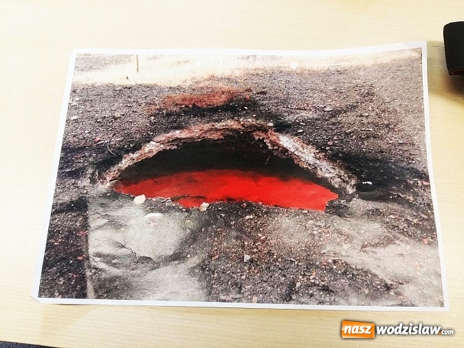 Zdjęcie w galerii na portalu naszwodzislaw.com: Decyzja w sprawie rozbi&oacute;rki rydułtowskiej Szarloty pokłosiem stanowiska starosty? Powiat zaprzecza i przedstawia sprawę inaczej wiadomości z regionu