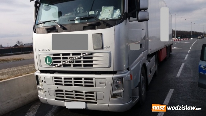 Zdjęcie w galerii na portalu naszwodzislaw.com: Świeżo upieczony serbski kierowca uczcił przyjazd do Polski butelką wódki  wiadomości z regionu