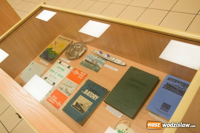 Zdjęcie w galerii na portalu naszwodzislaw.com: Historia statku MS Batory, czyli otwarcie wystawy w Rydułtowskim Centrum Kultury wiadomości z regionu