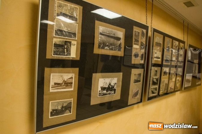 Zdjęcie w galerii na portalu naszwodzislaw.com: Historia statku MS Batory, czyli otwarcie wystawy w Rydułtowskim Centrum Kultury wiadomości z regionu