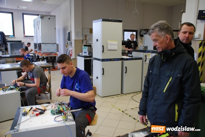 Zdjęcie w galerii na portalu naszwodzislaw.com: Dzień pełen wrażeń. Uczestnicy projektu 