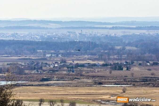 Zdjęcie w galerii na portalu naszwodzislaw.com: Polska armia ćwiczy w starych Nieboczowach wiadomości z regionu