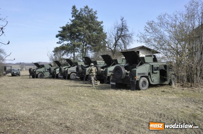 Zdjęcie w galerii na portalu naszwodzislaw.com: Polska armia ćwiczy w starych Nieboczowach wiadomości z regionu