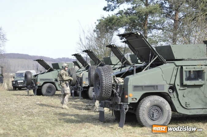 Zdjęcie w galerii na portalu naszwodzislaw.com: Polska armia ćwiczy w starych Nieboczowach wiadomości z regionu