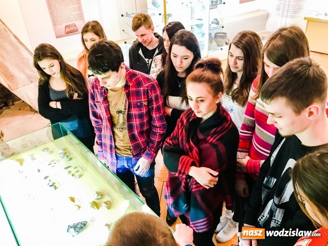 Zdjęcie w galerii na portalu naszwodzislaw.com: Podróże od starożytności do czasów belle poque wiadomości z regionu