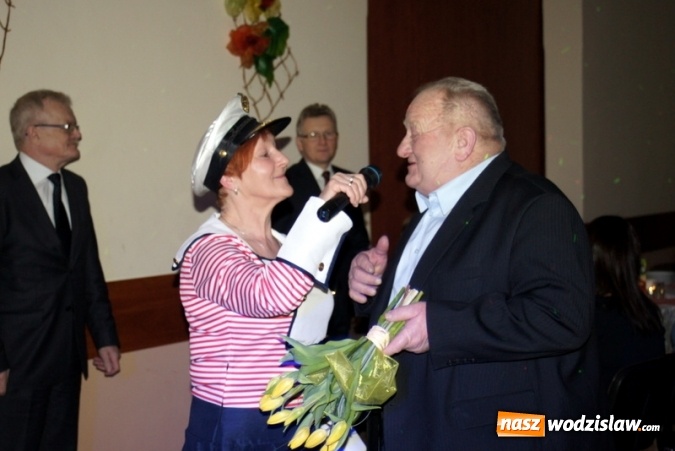 Zdjęcie w galerii na portalu naszwodzislaw.com: Gogołowskie KGW pożegnało karnawał podczas Babskiego Combra wiadomości z regionu