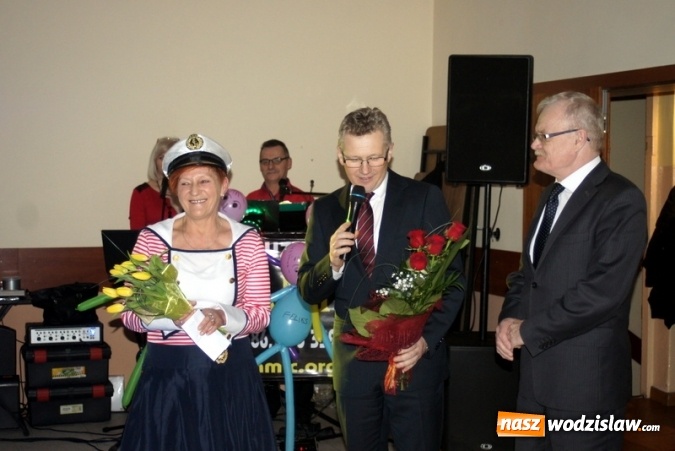 Zdjęcie w galerii na portalu naszwodzislaw.com: Gogołowskie KGW pożegnało karnawał podczas Babskiego Combra wiadomości z regionu