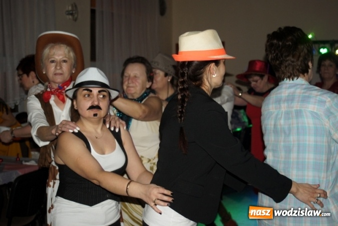 Zdjęcie w galerii na portalu naszwodzislaw.com: Gogołowskie KGW pożegnało karnawał podczas Babskiego Combra wiadomości z regionu