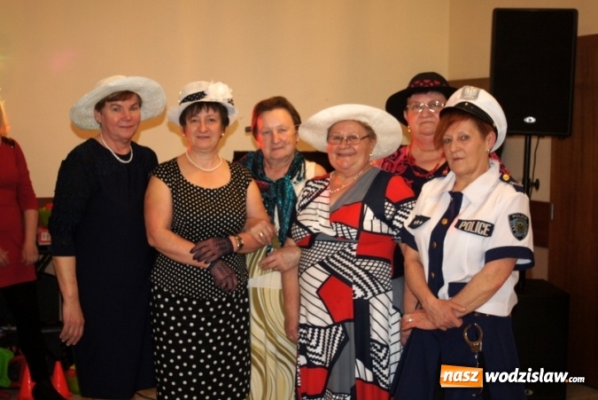 Zdjęcie w galerii na portalu naszwodzislaw.com: Gogołowskie KGW pożegnało karnawał podczas Babskiego Combra wiadomości z regionu