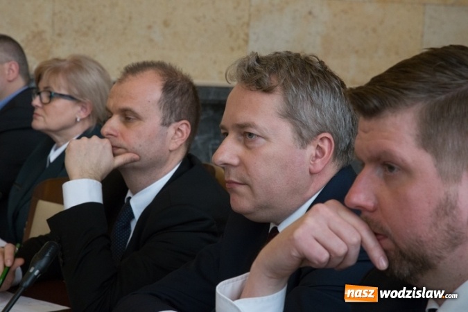 Zdjęcie w galerii na portalu naszwodzislaw.com: Wojewódzka Rada Dialogu Społecznego pozytywnie zaopiniowała projekt uchwały antysmogowej wiadomości z regionu