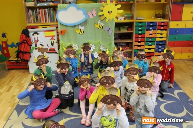 Zdjęcie w galerii na portalu naszwodzislaw.com: Hiszpańska zabawa w Plastusiowie  wiadomości z regionu