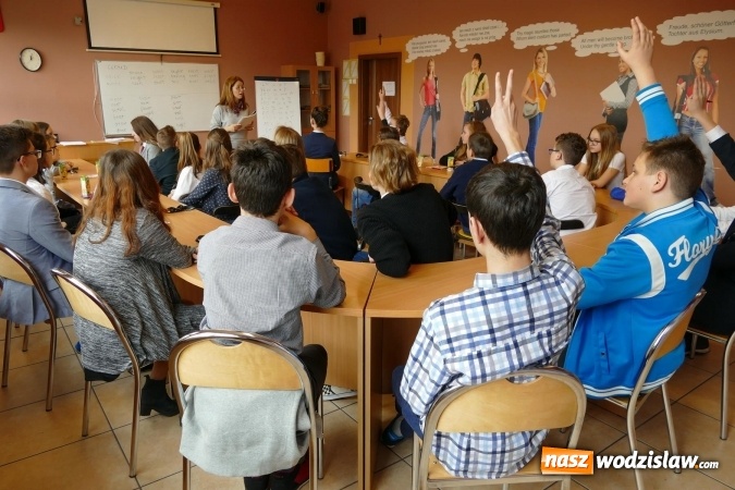 Zdjęcie w galerii na portalu naszwodzislaw.com: Za nami IV Powiatowy Konkurs Języka Angielskiego dla Gimnazjalistów wiadomości z regionu