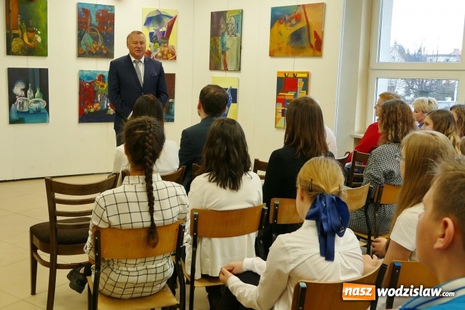 Zdjęcie w galerii na portalu naszwodzislaw.com: Za nami IV Powiatowy Konkurs Języka Angielskiego dla Gimnazjalistów wiadomości z regionu