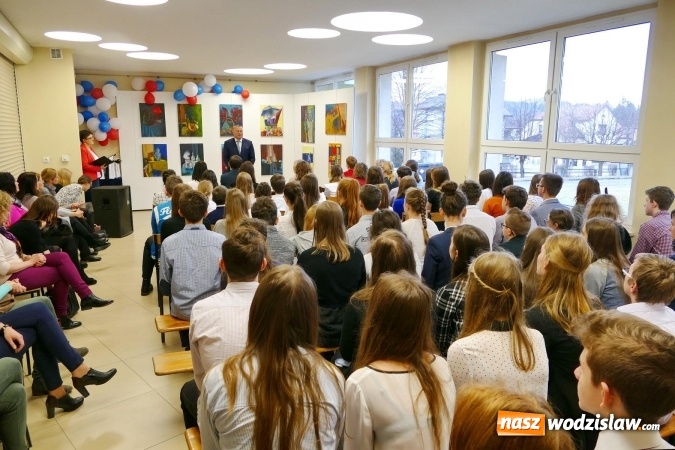 Zdjęcie w galerii na portalu naszwodzislaw.com: Za nami IV Powiatowy Konkurs Języka Angielskiego dla Gimnazjalistów wiadomości z regionu