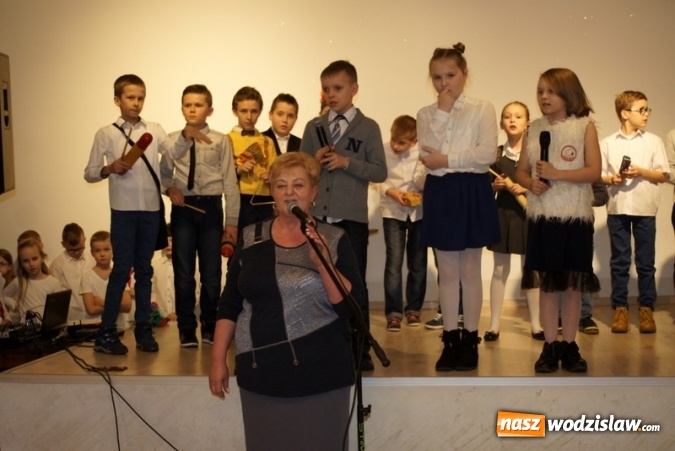 Zdjęcie w galerii na portalu naszwodzislaw.com: Koło Gospodyń Wiejskich w Mszanie świętowało Dzień Kobiet wiadomości z regionu