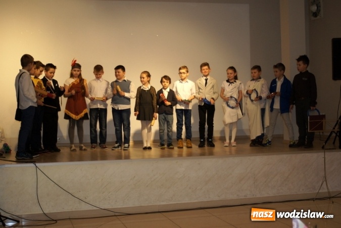 Zdjęcie w galerii na portalu naszwodzislaw.com: Koło Gospodyń Wiejskich w Mszanie świętowało Dzień Kobiet wiadomości z regionu