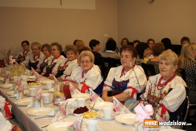 Zdjęcie w galerii na portalu naszwodzislaw.com: Koło Gospodyń Wiejskich w Mszanie świętowało Dzień Kobiet wiadomości z regionu