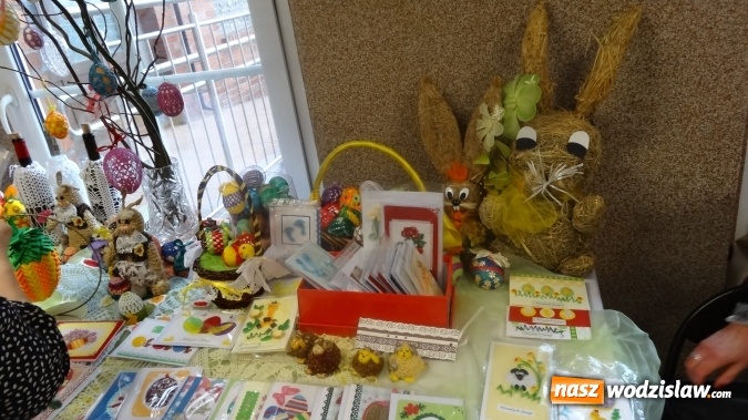 Zdjęcie w galerii na portalu naszwodzislaw.com: Happening z okazji Dnia Kobiet w rydułtowskiej bibliotece  wiadomości z regionu