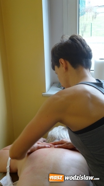 Zdjęcie w galerii na portalu naszwodzislaw.com: Happening z okazji Dnia Kobiet w rydułtowskiej bibliotece  wiadomości z regionu