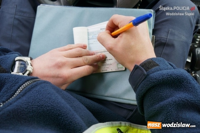 Zdjęcie w galerii na portalu naszwodzislaw.com: Policja: kierowcy jeżdżą bez pasów! wiadomości z regionu