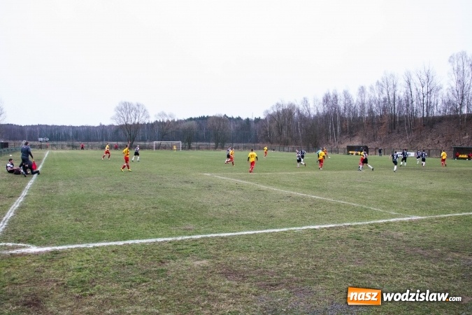 Zdjęcie w galerii na portalu naszwodzislaw.com: Płomień z Połomi nie dał szans gotartowickim Sygnałom wiadomości z regionu