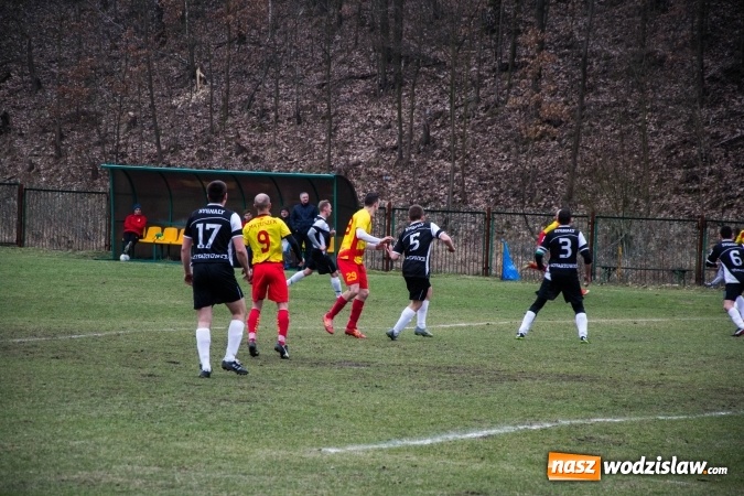 Zdjęcie w galerii na portalu naszwodzislaw.com: Płomień z Połomi nie dał szans gotartowickim Sygnałom wiadomości z regionu