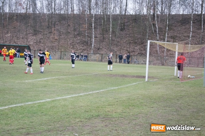 Zdjęcie w galerii na portalu naszwodzislaw.com: Płomień z Połomi nie dał szans gotartowickim Sygnałom wiadomości z regionu