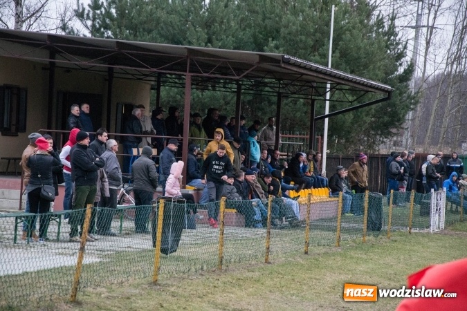 Zdjęcie w galerii na portalu naszwodzislaw.com: Płomień z Połomi nie dał szans gotartowickim Sygnałom wiadomości z regionu