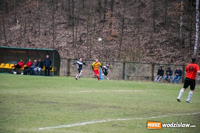 Zdjęcie w galerii na portalu naszwodzislaw.com: Płomień z Połomi nie dał szans gotartowickim Sygnałom wiadomości z regionu