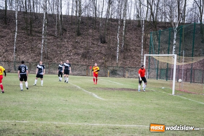 Zdjęcie w galerii na portalu naszwodzislaw.com: Płomień z Połomi nie dał szans gotartowickim Sygnałom wiadomości z regionu