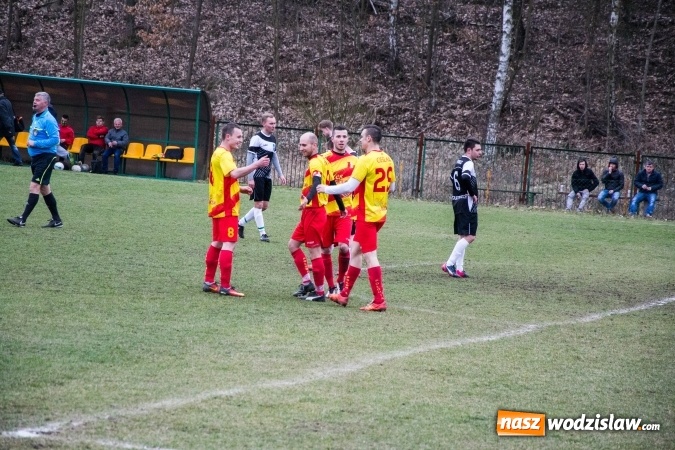 Zdjęcie w galerii na portalu naszwodzislaw.com: Płomień z Połomi nie dał szans gotartowickim Sygnałom wiadomości z regionu