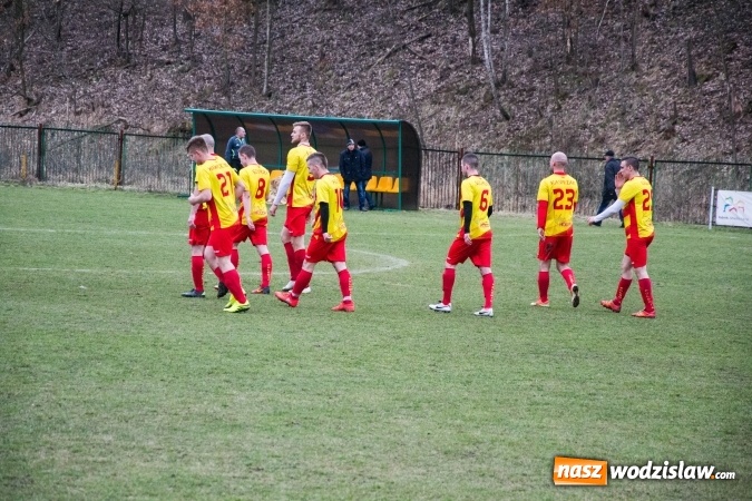 Zdjęcie w galerii na portalu naszwodzislaw.com: Płomień z Połomi nie dał szans gotartowickim Sygnałom wiadomości z regionu