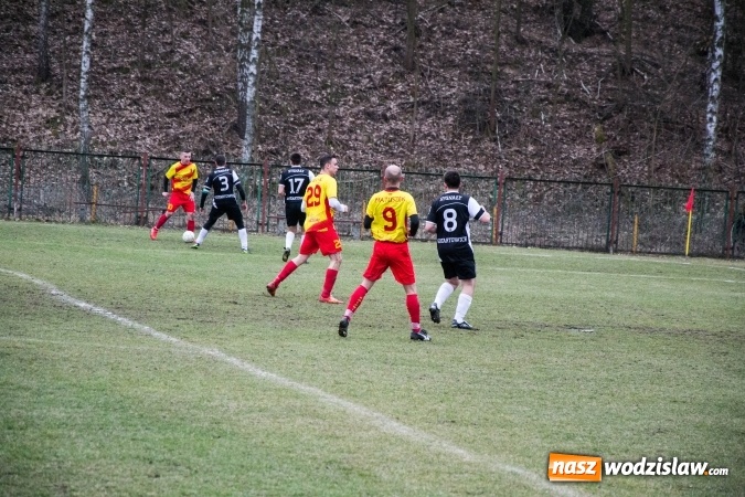 Zdjęcie w galerii na portalu naszwodzislaw.com: Płomień z Połomi nie dał szans gotartowickim Sygnałom wiadomości z regionu
