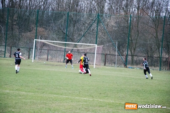 Zdjęcie w galerii na portalu naszwodzislaw.com: Płomień z Połomi nie dał szans gotartowickim Sygnałom wiadomości z regionu