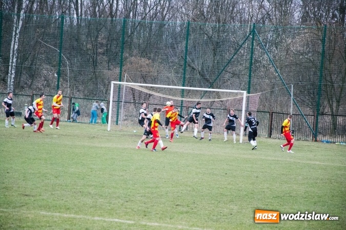 Zdjęcie w galerii na portalu naszwodzislaw.com: Płomień z Połomi nie dał szans gotartowickim Sygnałom wiadomości z regionu