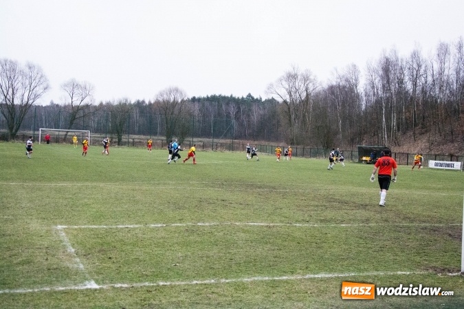 Zdjęcie w galerii na portalu naszwodzislaw.com: Płomień z Połomi nie dał szans gotartowickim Sygnałom wiadomości z regionu